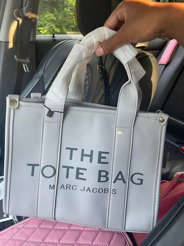 THE TOTE BAG